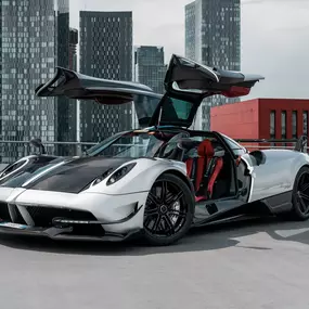 Bild von Pagani of Manchester