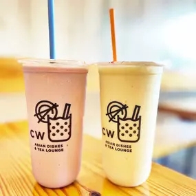 Strawberry, mango smoothie without boba