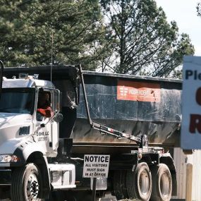 independent waste truck