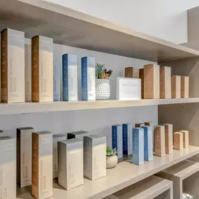 Midtown Miami  product shelves