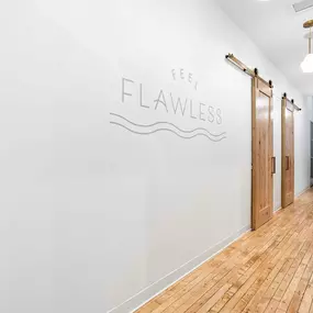 S+B Tribeca Feel Flawless Hallway