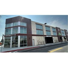 Beauty Image - Extra Space Storage at 2515 S Broadway, Los Angeles, CA 90007