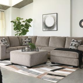 Bild von Charisma Furniture Store