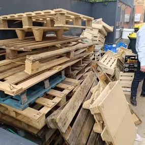 Bild von Je Débarras Lyon entreprise pour débarrasser vide Maison Appartement Cave Encombrants