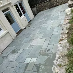 Bild von J S Murrain & Sons Building & Garden Services