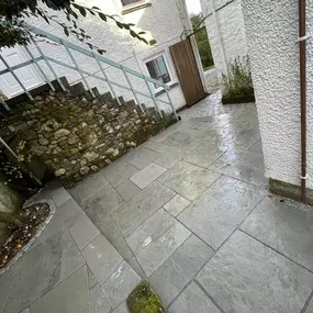Bild von J S Murrain & Sons Building & Garden Services