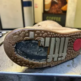 Bild von A, B & C Shoe Repairs