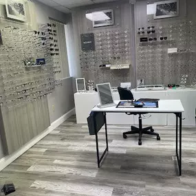 Clarity Family Eyecare
34-36 Progress Street Suite B-4 2nd Floor
Edison, NJ 08820
(732) 515-4405