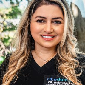 Dentist in Sherman Oaks