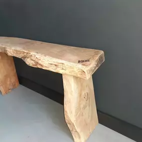 De Quartz Stone Gietvloer is een unieke naadloze vloerafwerking; stoer en eigentijds maar ook warm en verfijnd tegelijk. Stoer en eigentijds door de verwerking van speciaal geselecteerde quartz, welke u terugziet in de gietvloer.
