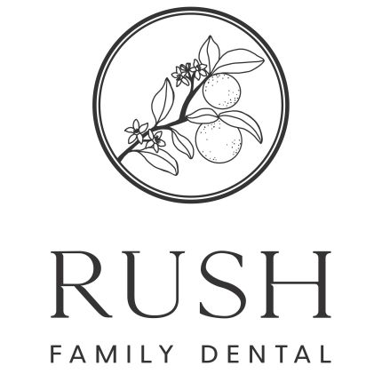 Logo da Rush Family Dental