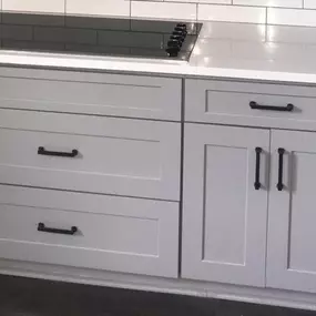 Our quality cabinets come in custom, semi-custom and stock varieties.