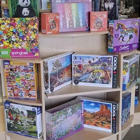 Staying in this weekend?❄️
Need a good project?????
We have you covered!!
Puzzles, arts & crafts,
board games we have them all!  Come stock up, then stay warm and play!!????
#jackandjosies #shoplocalmarionil #stevensfloral #toysandtreats #snowstorm #januaryprojects #puzzles