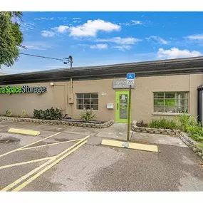 Beauty Image - Extra Space Storage at 404 Seminole Blvd, Largo, FL 33770