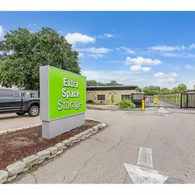 Alternate Beauty Image - Extra Space Storage at 404 Seminole Blvd, Largo, FL 33770