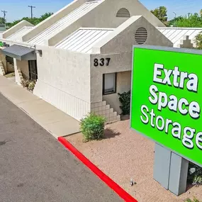 Beauty Image - Extra Space Storage at 837 E Broadway Rd, Mesa, AZ 85204