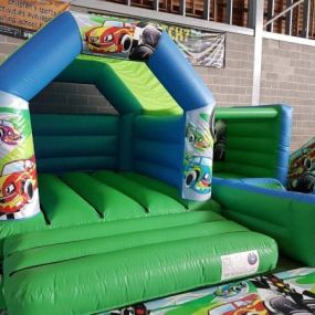 Bild von Top Banana Bouncy Castles