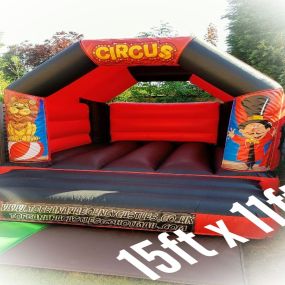 Bild von Top Banana Bouncy Castles