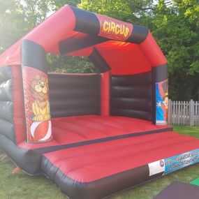 Bild von Top Banana Bouncy Castles