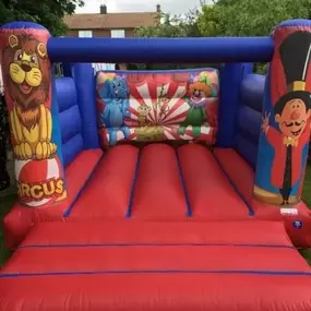 Bild von Top Banana Bouncy Castles