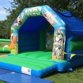 Bild von Top Banana Bouncy Castles