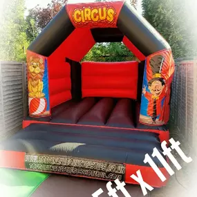 Bild von Top Banana Bouncy Castles