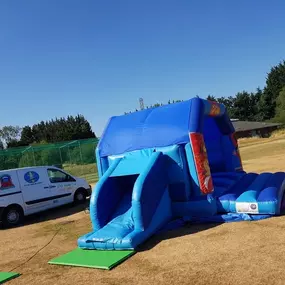 Bild von Top Banana Bouncy Castles