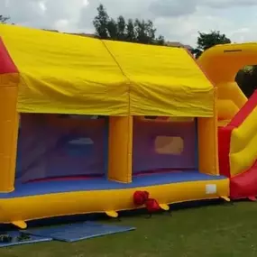 Bild von Top Banana Bouncy Castles