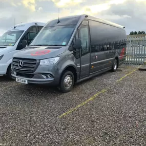 Bild von P & V Minibuses