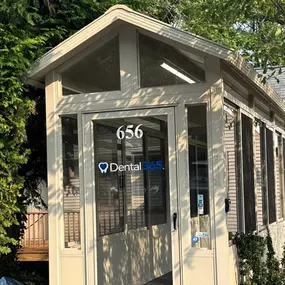Exterior 2