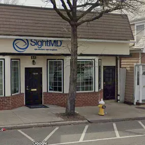 133 Plandome Road
Manhasset, NY 11030