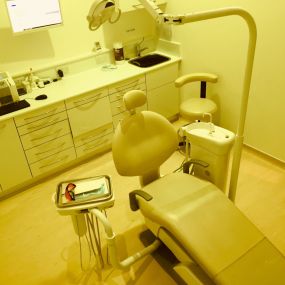 Bild von Smile Tech Dental & Implant Centre