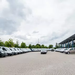 Mercedes-Benz Beresa Senden-Bösensell Parkplatz Ausstellung