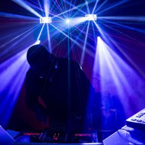 Bild von Prestation DJ Mariage, soirée anniversaire et événements d'entreprises à Angers