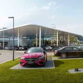 Mercedes-Benz Beresa Bielefeld Aussenansicht