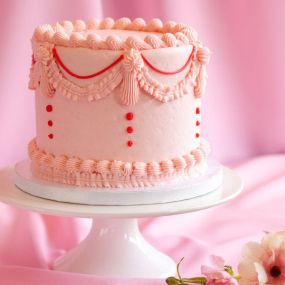 Vintage cakes from SusieCakes - perfect for birthdays, baby showers, bachelorettes etc.