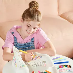 Markers that let YOU be the designer? ????????

We’re loving these Fabric Doodlers by @weareooly—made just for fabric and perfect for turning plain clothes into wearable art. With 12 permanent markers, kids can doodle, color, and create their own summer style.