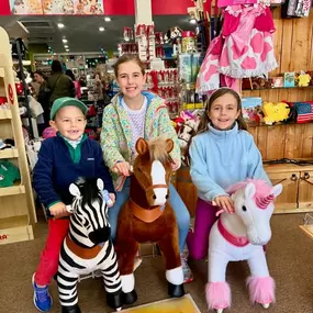 Giddy up! We’ve got ride-on horses, unicorns, and zebras here at Toys Unique!  All kid powered! Ages 3 to 9 can saddle up to take the wildest ride this side of Texas, no boots or hay required! ????✨
#Southlake #Plano #HighlandParkVillage #HighlandPark #ToysUnique #DFWKidsStore #DallasFamilies #InwoodVillage #NorthTexas #PrestonHollow #ParkCities