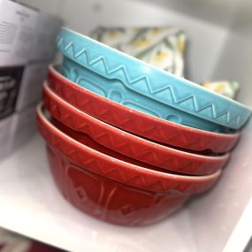 Tell me you love new things in your kitchen without actually telling me you love new things in your kitchen…???????????? 
We’ve got so many new things coming in everyday and these precious mixing bowls are just a few!!!????????‍????
We’ve also got some new things from Dreamfarm!????