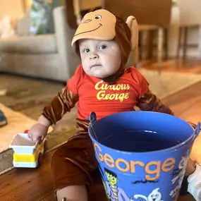 How could it possibly get any cuter than this?!?????❤️

There’s still time to get one of our precious Halloween buckets before Thursday! If you want a name painted on it, just bring it back after Halloween and our artists are happy to paint a name on the bucket for you!!!????