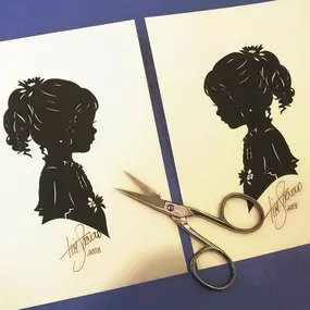 We are excited to again host Tim Arnold, a nationally recognized silhouette artist, from September 6-10.
Silhouettes are a beautiful keepsake and a treasured gift. Appointments fill up fast! Please call to schedule. Slots are reserved in 10 minute increments per subject.