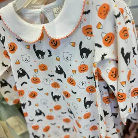 Hey, boo! ????????????‍⬛
#shopthetoggery #toggerykids #halloween #boobox #toystorelittlerock #childrensboutiquelittlerock #arkansas