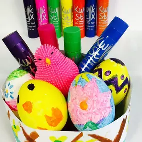 Endless creative possibilities await with these pastel tempera paint sticks! Perfect for painting ???? Easter Eggs ???? but also Great on posters, cardboard, wood, or canvas, this highly pigmented paint dries in 90 seconds. Set includes 6 mess-free sticks that are easy for little hands to grip.