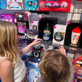 We brought our two toy critics to Las Vegas over the weekend to test out potential toys to order for our store. ???? We got a lot of fun ideas, so definitely stay tuned to see the exciting new additions.