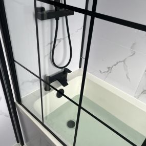 Bild von Coral Bathrooms EK Ltd