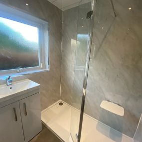 Bild von Coral Bathrooms EK Ltd