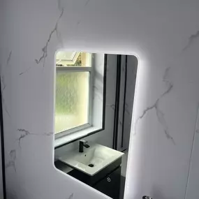 Bild von Coral Bathrooms EK Ltd