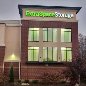 Beauty Image - Extra Space Storage at 5109 Robinhood Village Dr, Winston-Salem, NC 27106