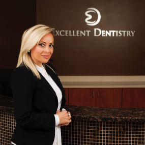 Excellent Dentistry believes that a healthy mouth leads to a healthy person, and our goal is to improve your overall wellness. Our patient-centered approach to dentistry means that we focus on you and your individual needs in order to provide the best possible care. Excellent Dentistry provides comprehensive dental services for patients of all ages in Mundelein, Illinois.

Dr. Jonathan Beckerman leads an experienced team in the heart of Lake County. Excellent Dentistry offers quality dental care