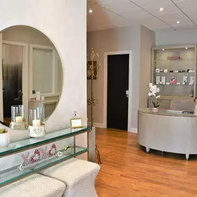 Bild von The Permanent Cosmetic & Lash Studio